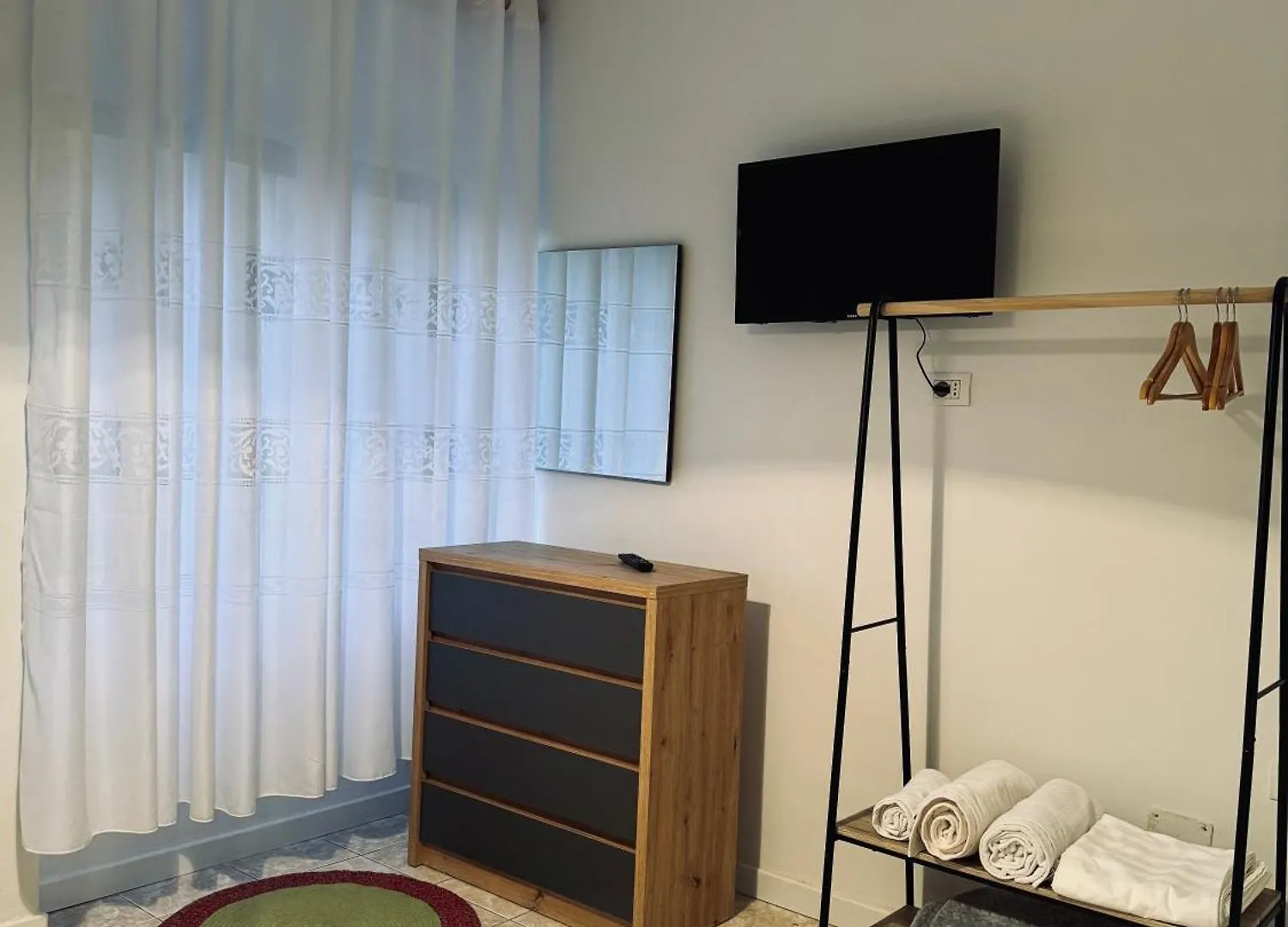 Hi5 Rooms Tirana Albania