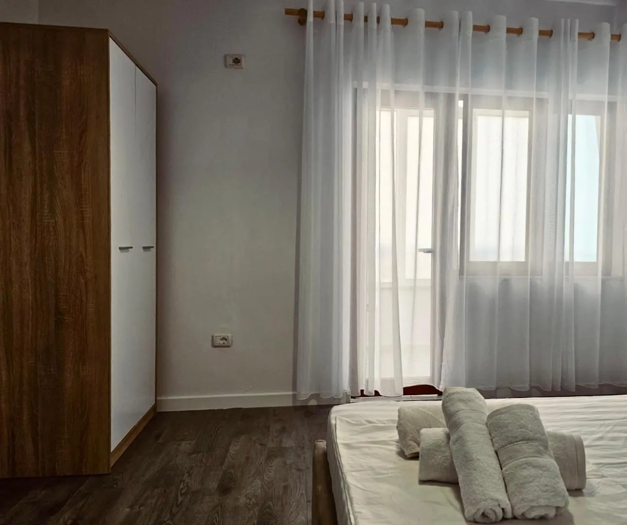 Hi5 Rooms Tirana